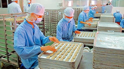 粵企全速生產(chǎn)，供港日用品穩(wěn)增